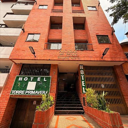 Hotel Torre Primavera 메딜린 외부 사진